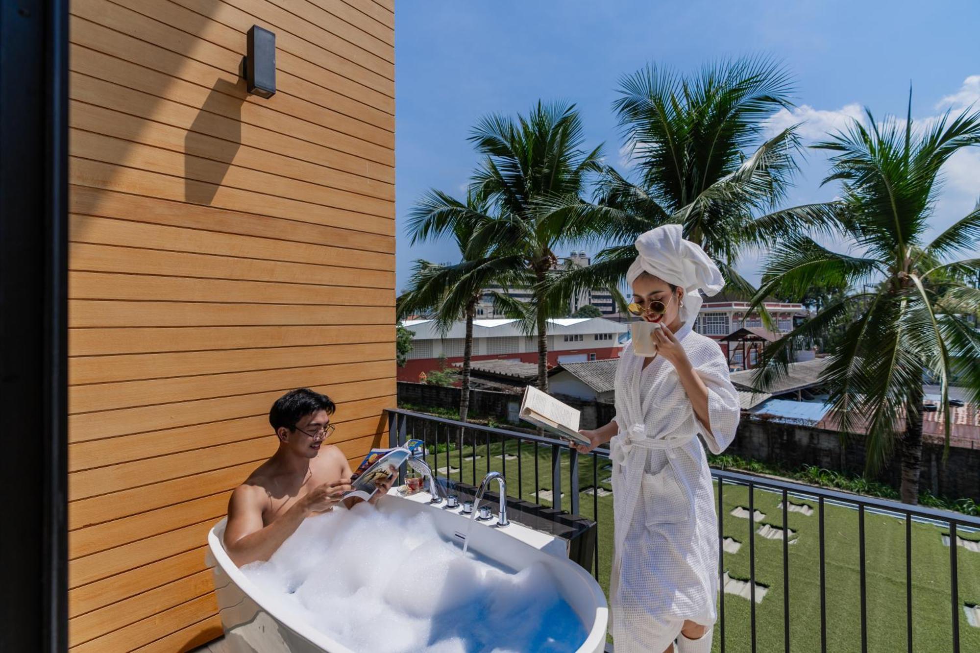 Book A Bed Poshtel - Sha Plus Phuket Екстериор снимка