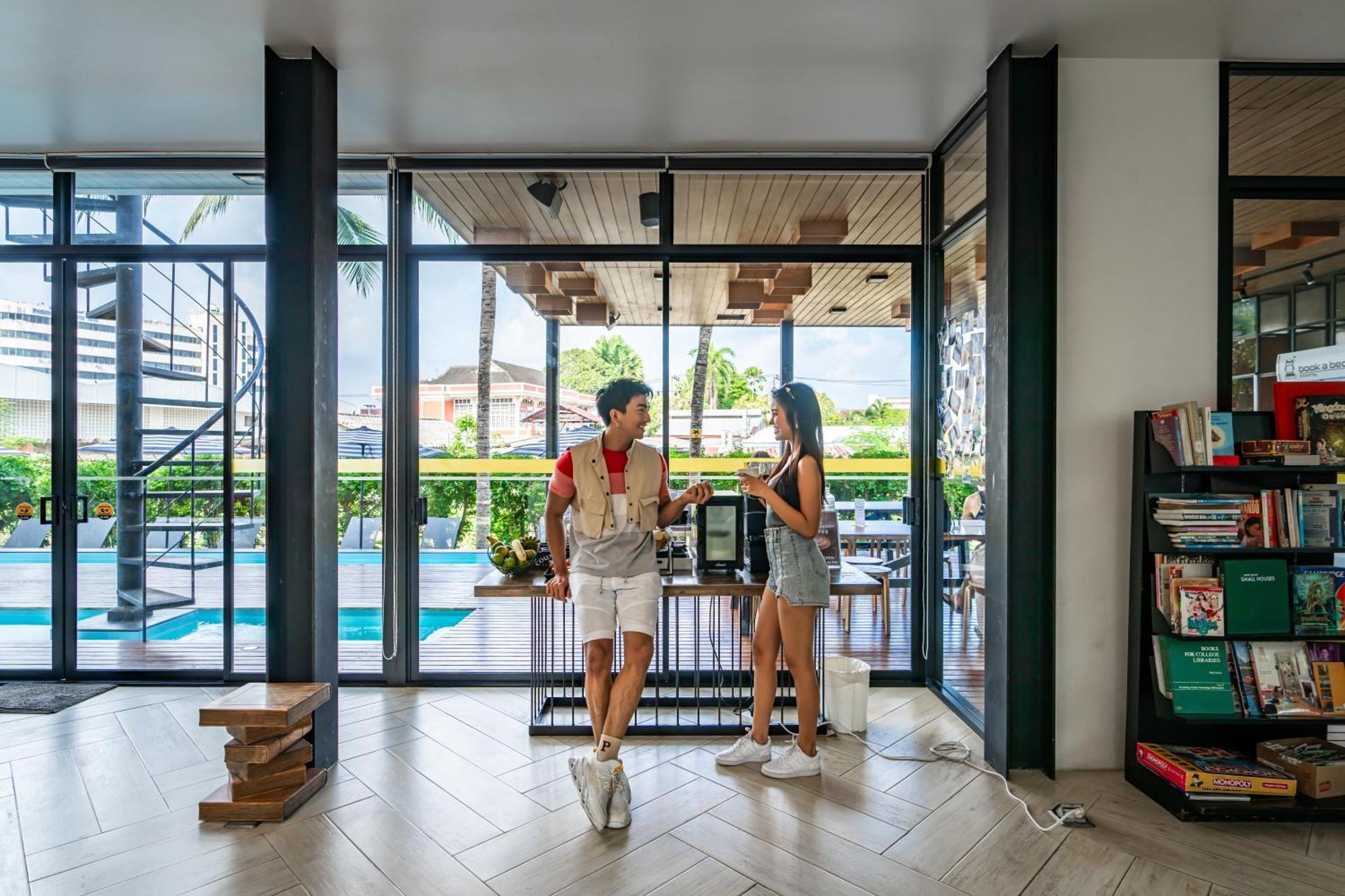 Book A Bed Poshtel - Sha Plus Phuket Екстериор снимка